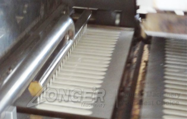 Wafer biscuit machine