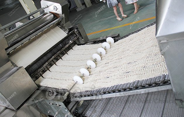 instant noodles line