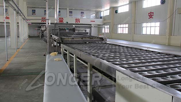 fried instant noodle line